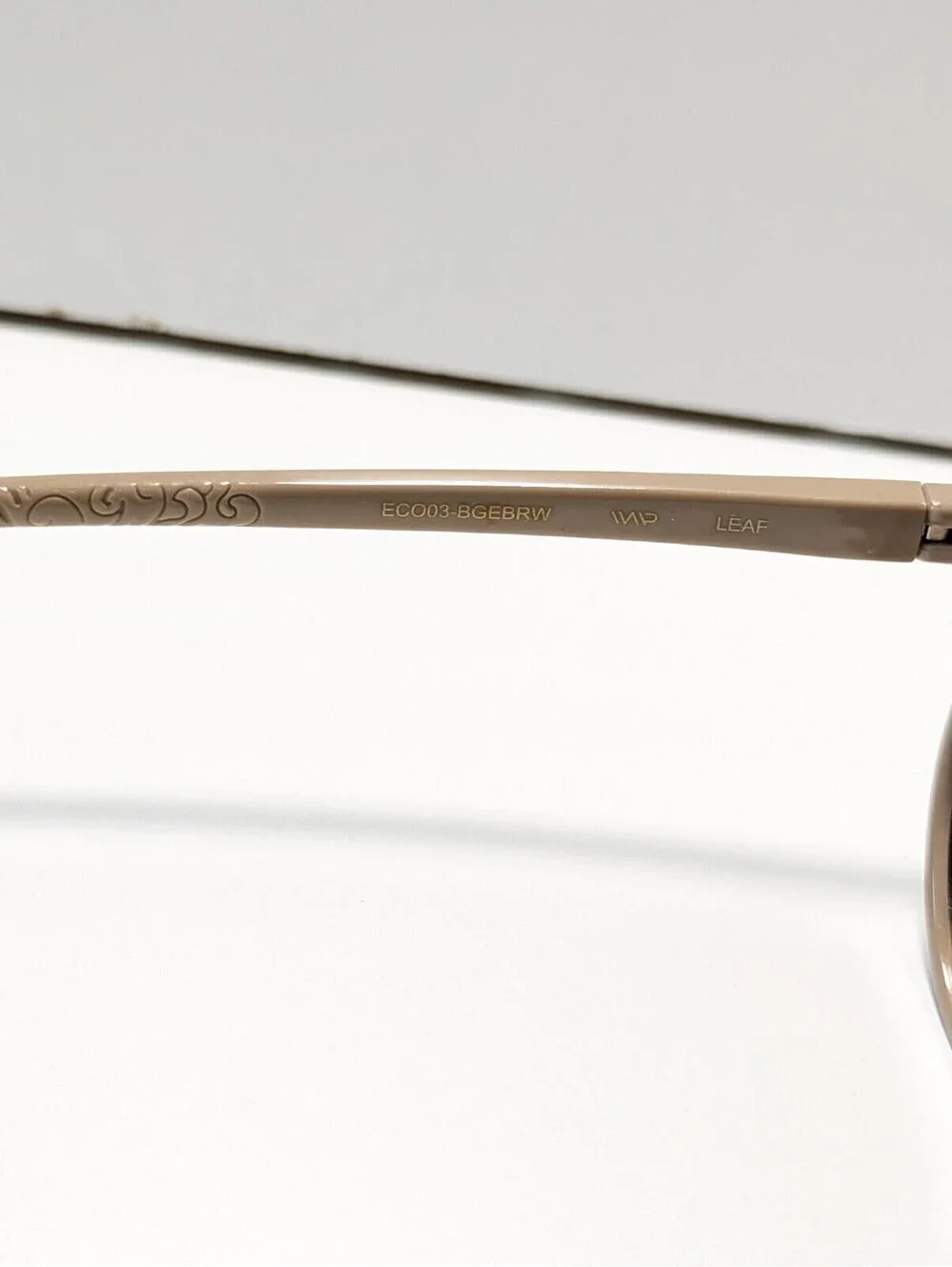WearMe Pro Polarized Classic Round Retro Light Crystal Brown / Lens ECO03-BGEBRW